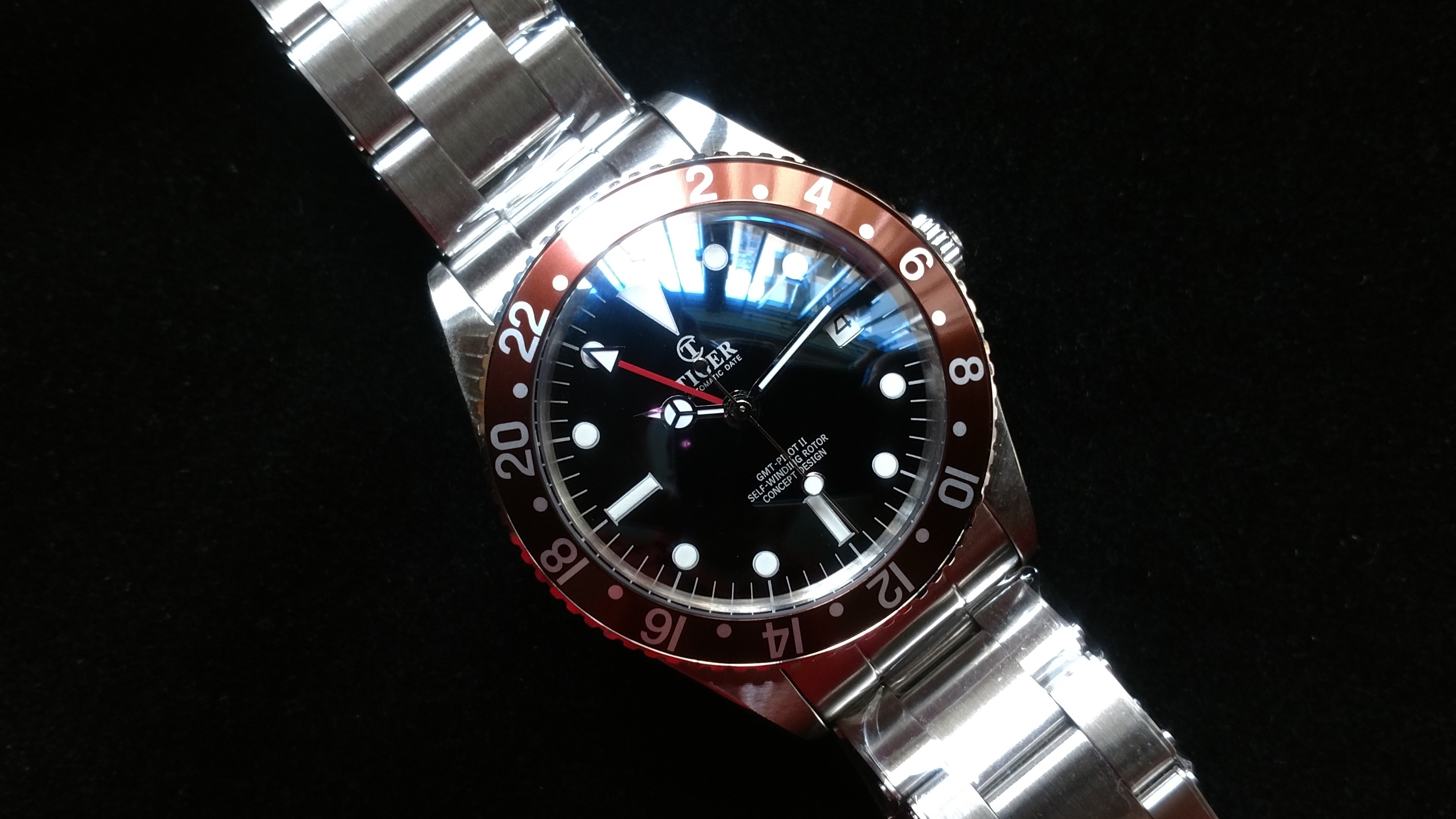Tiger Concept Watch 6542 Style GMT Watch 6542 Style GMT watch 